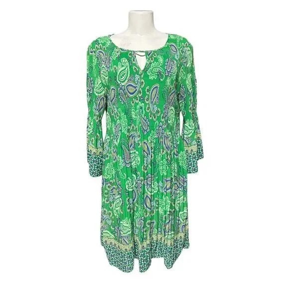 Emma & Michele Dresses | Emma and Michele F Women's Bell Sleeve Printed Pleater Dress 1x | Color: Green | Size: 1x | Nikkistore2023's Closet